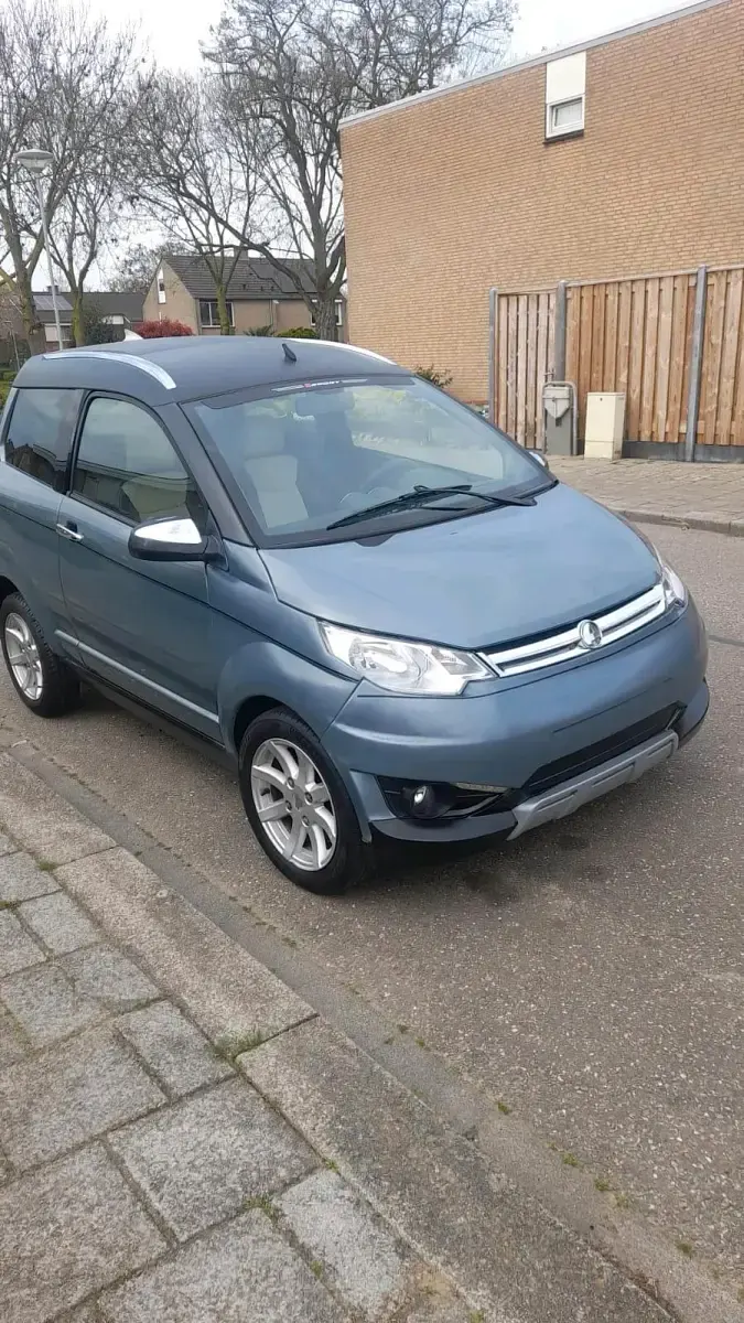 Gebraucht Aixam Crossover Premium 2015 Grau Kleinwagen