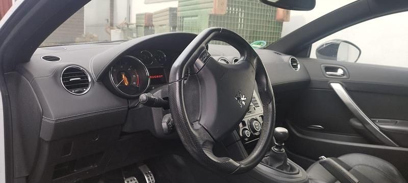 Gebraucht Peugeot RCZ 163 PS (119 kW) 2010 Weiß Coupé