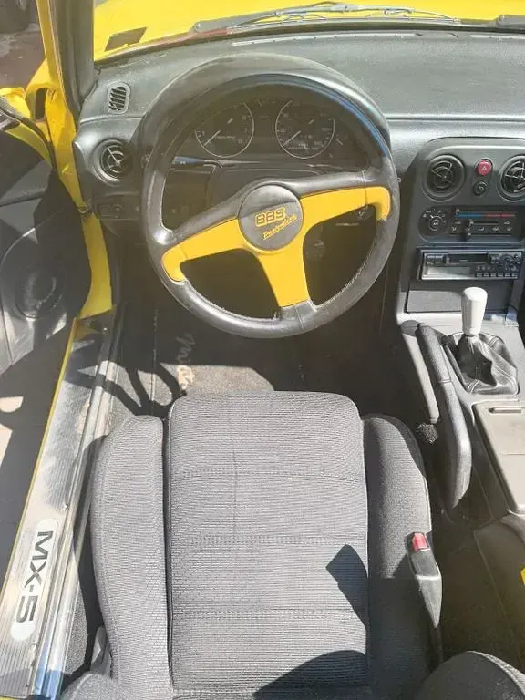 Gebraucht Mazda MX5 131 PS (96 kW) 1990 Gelb Cabrio