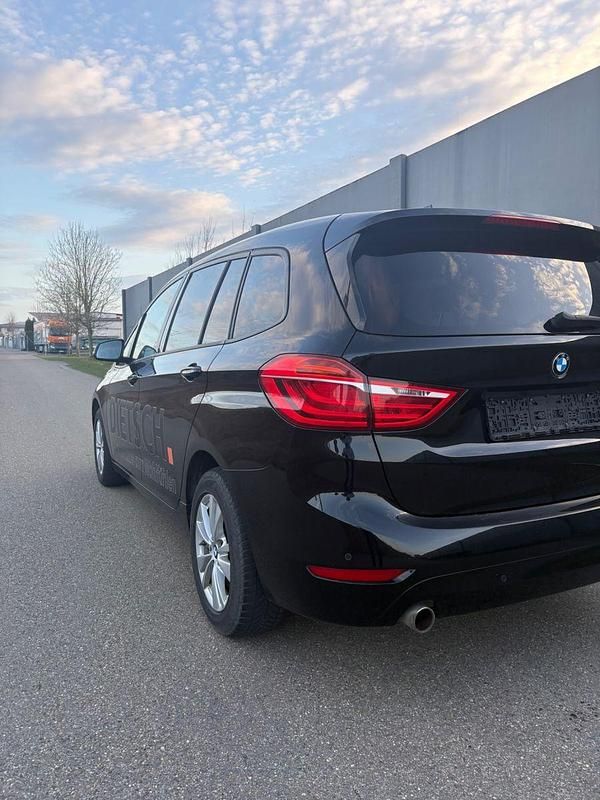 Gebraucht BMW 218 Advantage 150 PS (110 kW) 2017 Schwarz Kombi