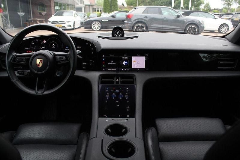 Gebraucht Porsche Taycan Sport Turismo 280 kW (381 PS) 2022 Grau Limousine