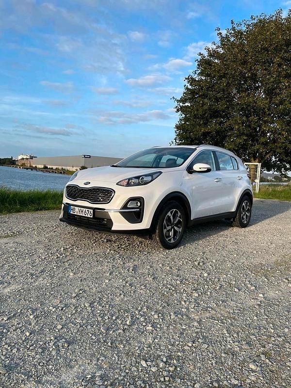 Weiß Gebraucht 2021 Kia Sportage SUV | 17.999 € - Bild 1/4