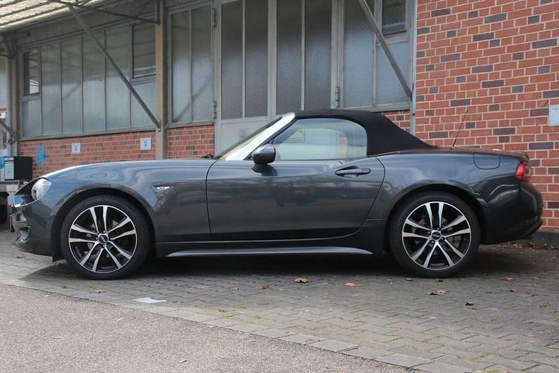 Gebraucht Fiat 124 Spider Lusso 140 PS (102 kW) 2017 Grau Cabrio