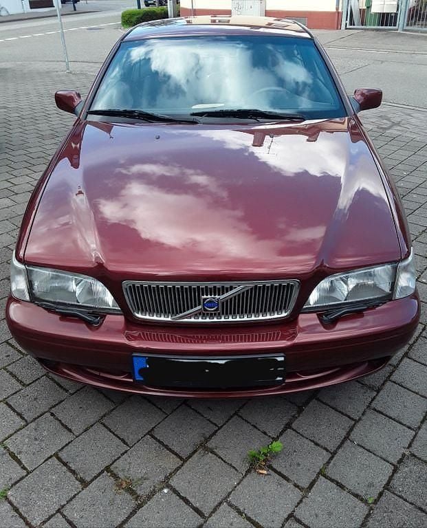 Rot Gebraucht 2002 Volvo C70 Coupé | 3.900 € (Guter Preis) - Bild 1/4