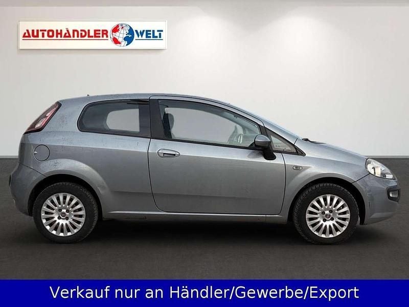 Gebraucht Fiat Punto Evo Dynamic 77 PS (56 kW) 2011 Grau Kleinwagen
