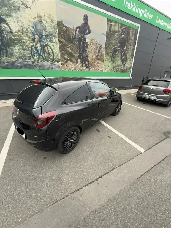 Usado Opel Corsa Catch Me 90 HP (66 kW) 2007 Preto Citadino