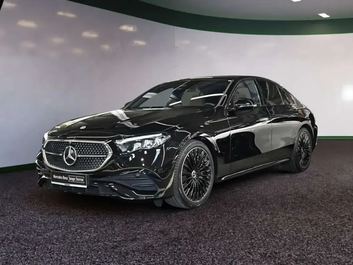 Gebraucht Mercedes E200 Advanced 204 PS (150 kW) 2025 Schwarz / obsidianschwarz Limousine