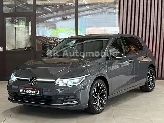 Gebraucht VW Golf VII Active 150 PS (110 kW) 2021 Delfingrau metallic Kleinwagen