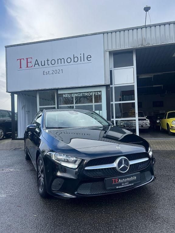 Gebraucht 2020 Mercedes A160 Limousine | 16.490 € (Guter Preis) - Bild 1/4