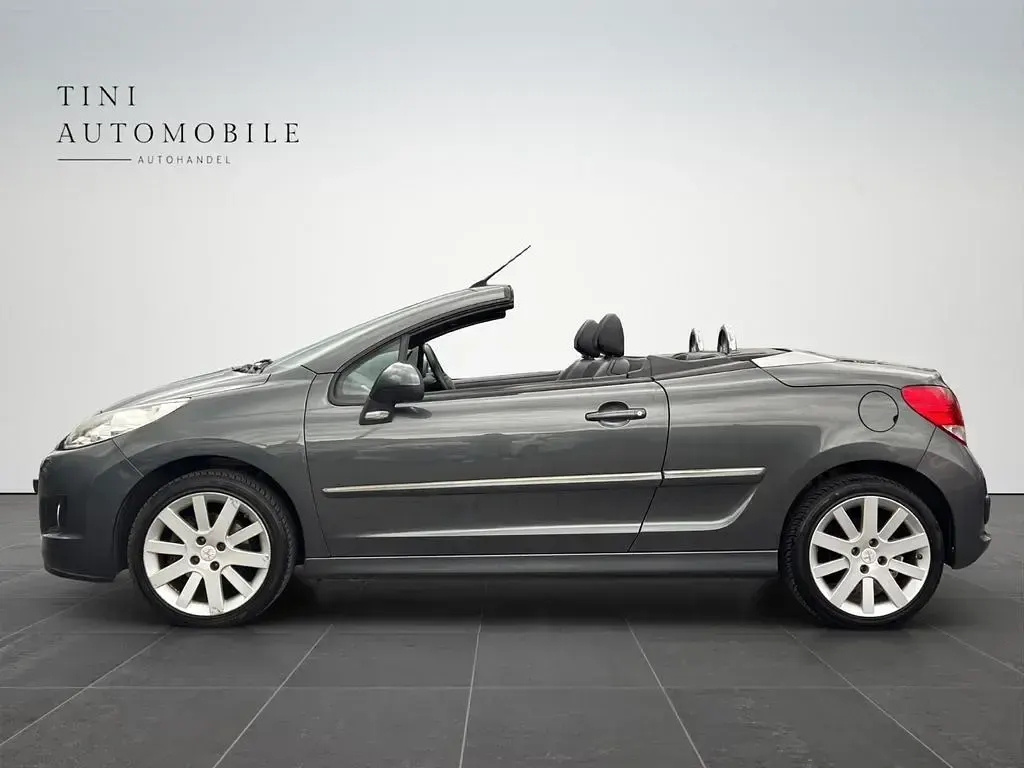 Gebraucht Peugeot 207 CC 120 PS (88 kW) 2013 Grau Cabrio