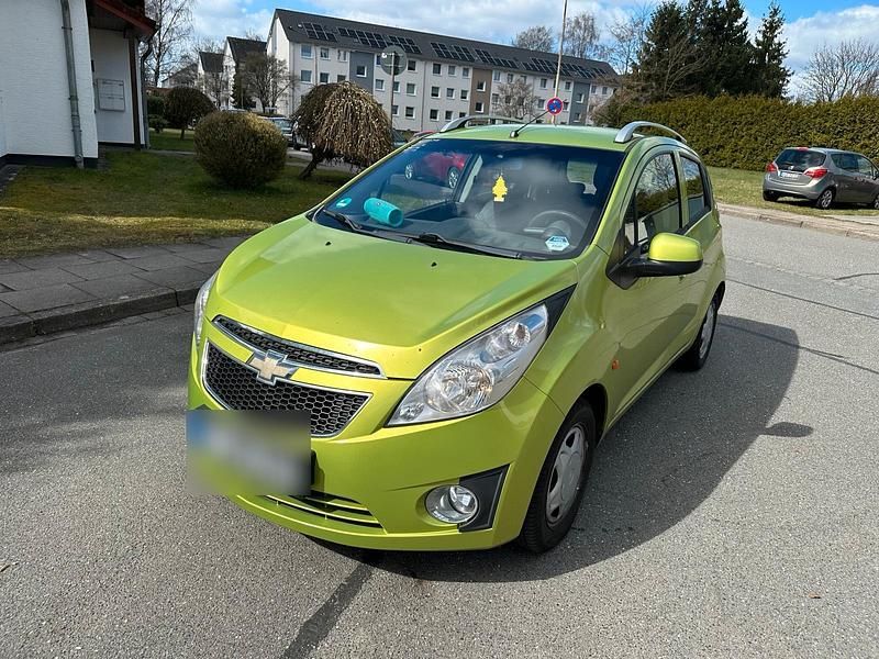 Gebraucht Chevrolet Spark 82 PS (60 kW) 2011 Grün Kleinwagen