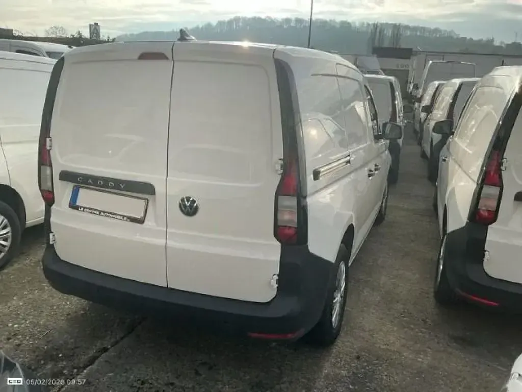 Gebraucht VW Caddy 102 PS (75 kW) 2024 Candyweiß Van / Kleinbus