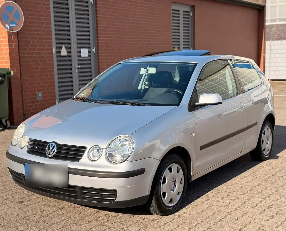 Gebraucht VW Polo 70 PS (51 kW) 2004 Silber Kleinwagen