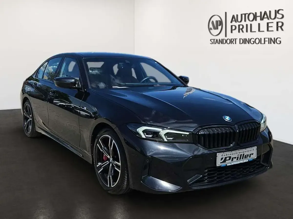 Gebraucht BMW 320 M Sport 190 PS (139 kW) 2023 Schwarz Limousine