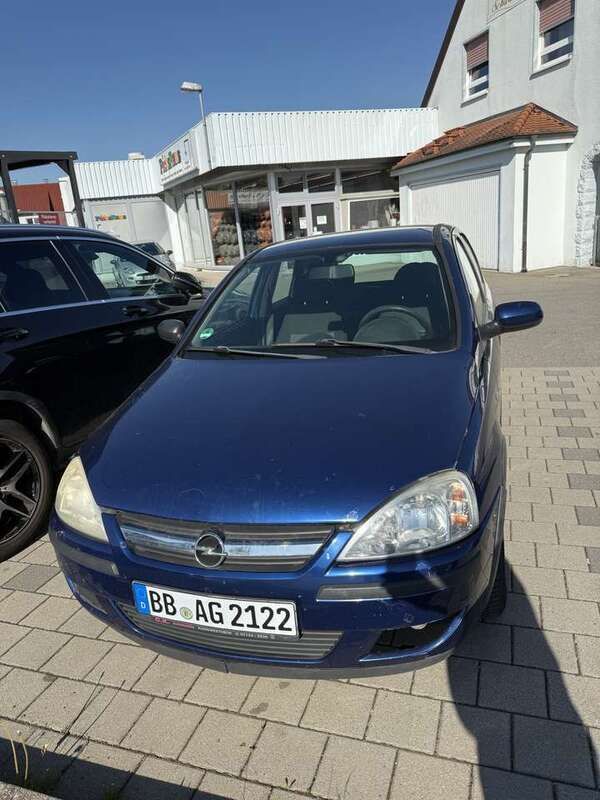 Blau Gebraucht 2005 Opel Corsa Basis Kleinwagen | 500 € (Guter Preis) - Bild 1/3