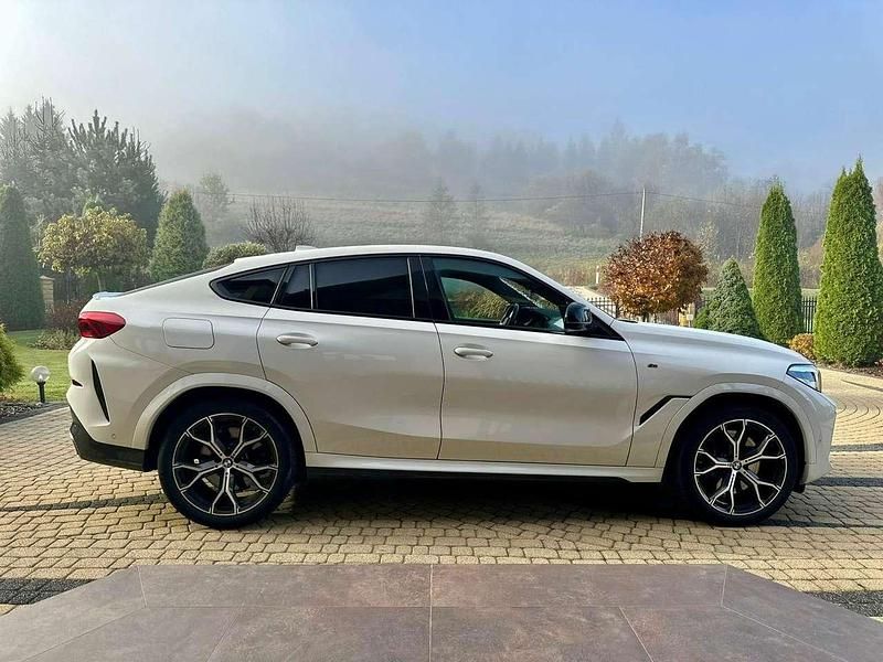 Gebraucht BMW X6 M50 Shadowline 400 PS (294 kW) 2020 Weiß SUV