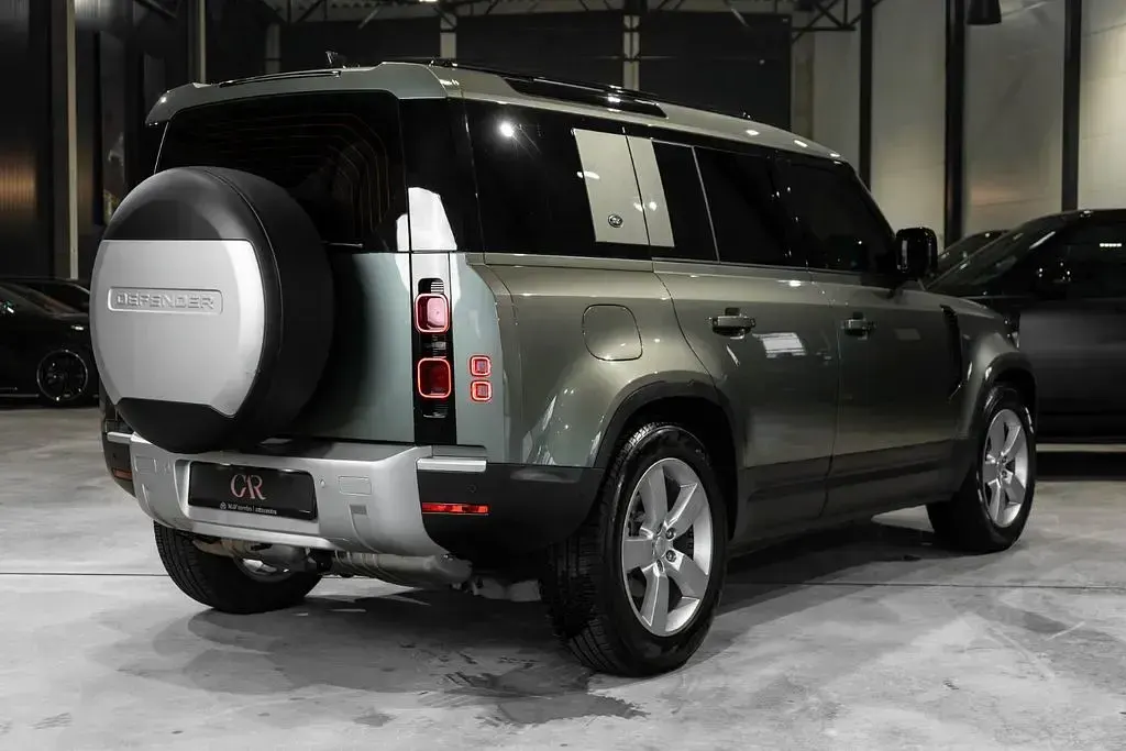 Gebraucht Land Rover Defender SE 249 PS (183 kW) 2024 Grün SUV