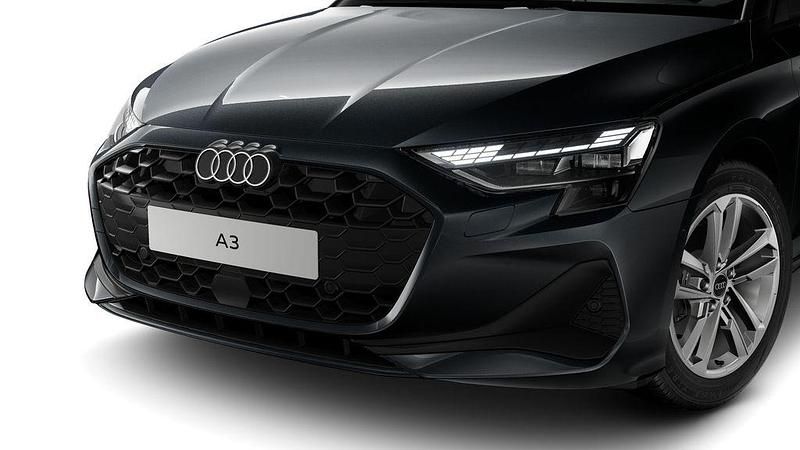 Gebraucht Audi A3 Ambiente 150 PS (110 kW) 2025 Manhattangrau metallic Limousine