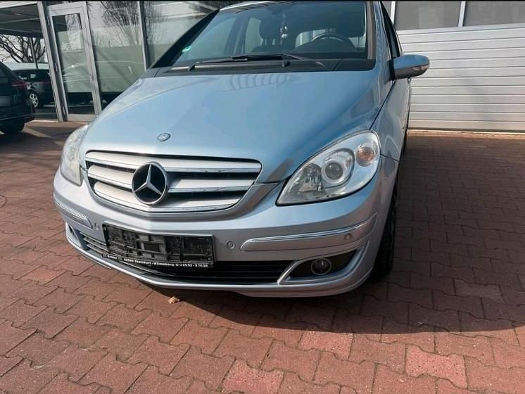 Gebraucht Mercedes B200 140 PS (102 kW) 2006 Blau Van / Kleinbus