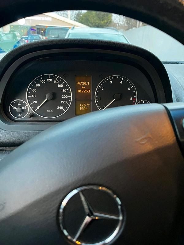 Gebraucht Mercedes A150 100 PS (73 kW) 2006 Schwarz Kleinwagen