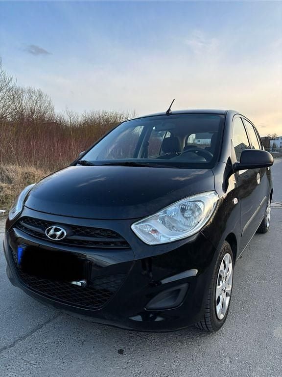 Gebraucht Hyundai i10 Edition 69 PS (50 kW) 2012 Schwarz Kleinwagen