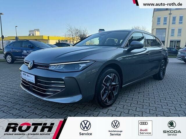 Gebraucht VW Passat 150 PS (110 kW) 2024 Grau Kombi