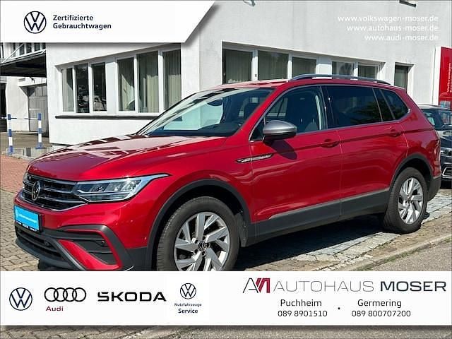 Rot Gebraucht 2022 VW Tiguan Allspace Life SUV | 30.740 € (Guter Preis) - Bild 1/4