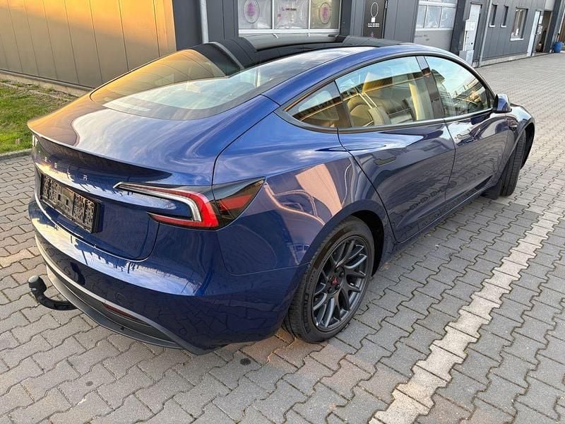 Gebraucht Tesla Model 3 RWD 208 kW (283 PS) 2024 Blau Limousine