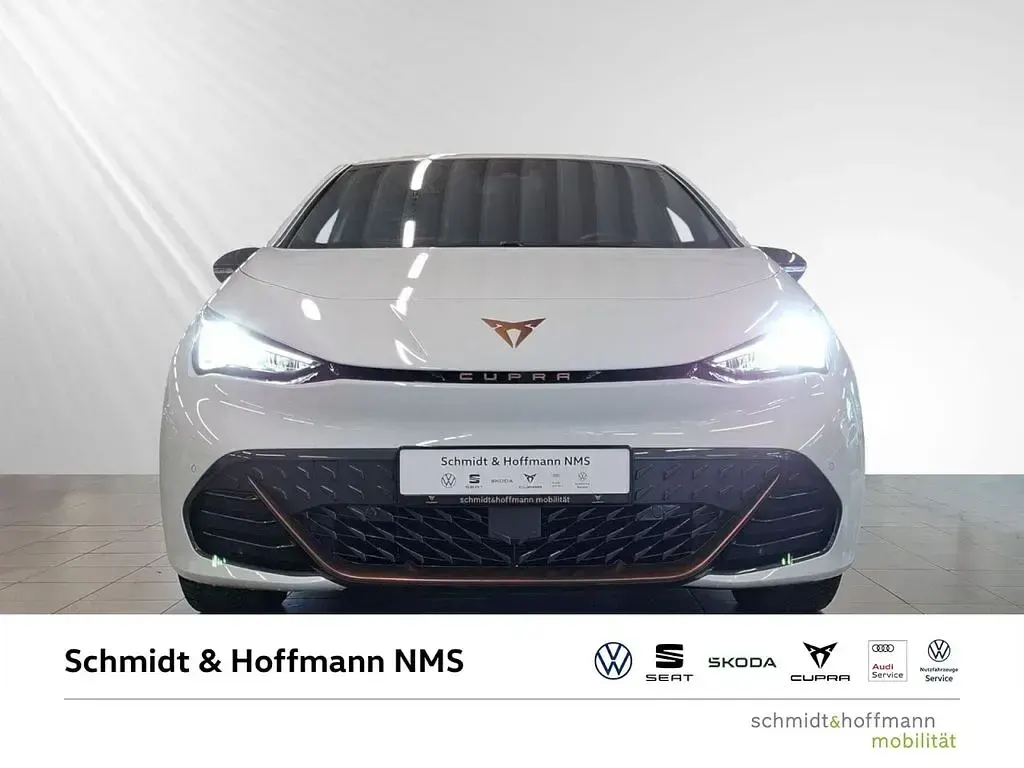 Gebraucht Cupra Born 150 kW (204 PS) 2024 Glacial white (weiß) Kleinwagen