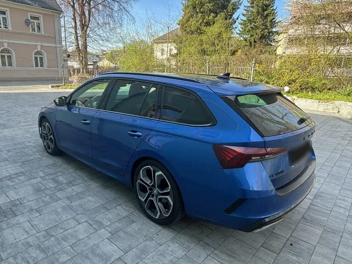 Gebraucht Skoda Octavia RS 200 PS (147 kW) 2022 Blau Kombi