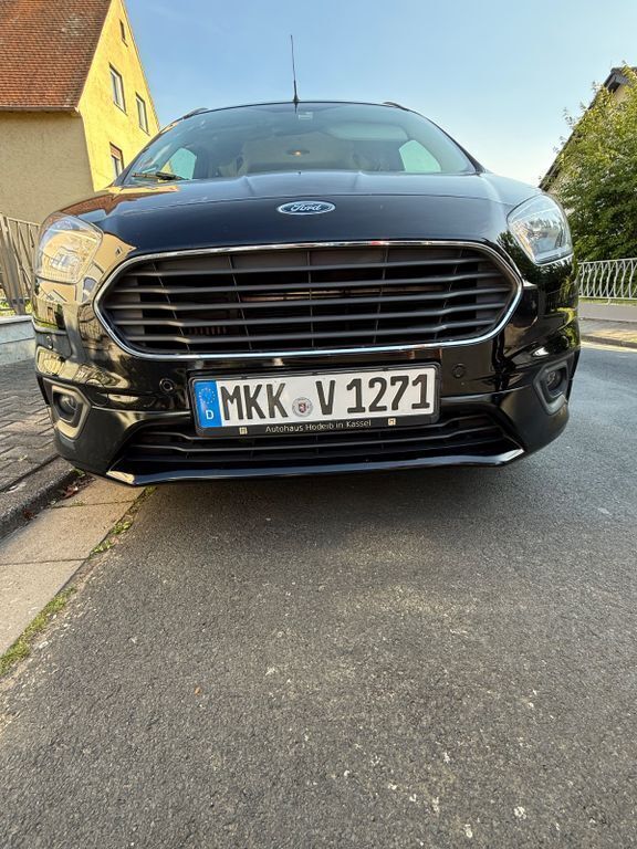 Schwarz Gebraucht 2019 Ford Tourneo Courier Titanium Van / Kleinbus | 12.300 € (Guter Preis) - Bild 1/4