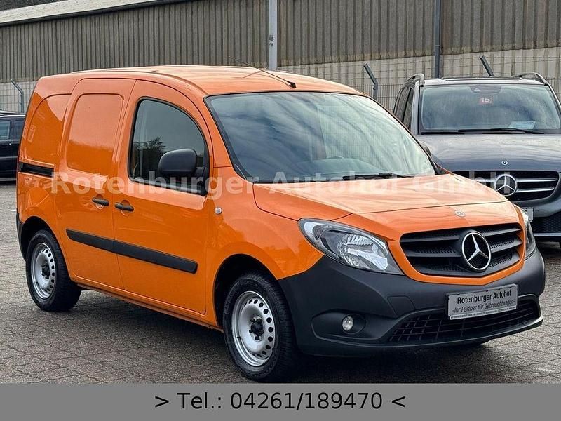 Gebraucht Mercedes Citan 111 110 PS (80 kW) 2019 Orange Van / Kleinbus