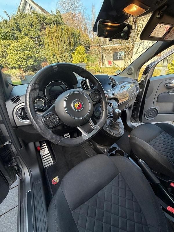 Second-hand Abarth 500C 145 CP (106 kW) 2021 Gri Cabrio