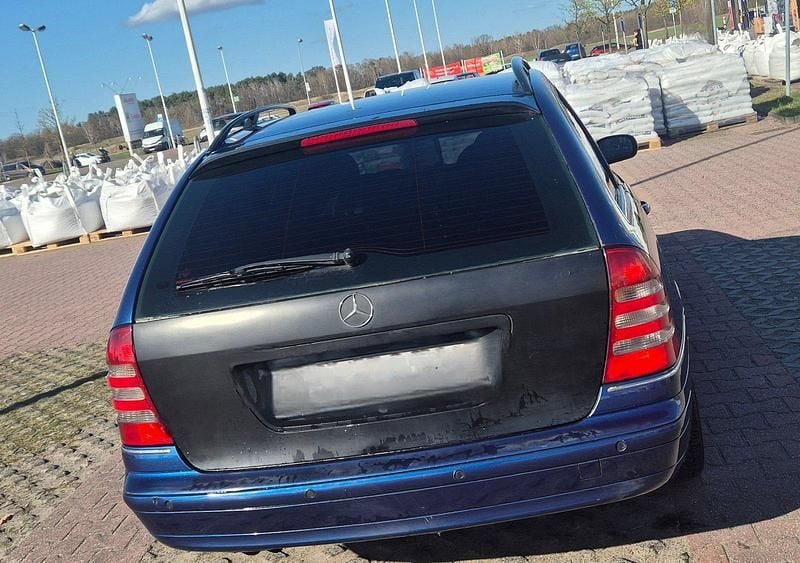 Gebraucht Mercedes C270 178 PS (130 kW) 2003 Blau Kombi