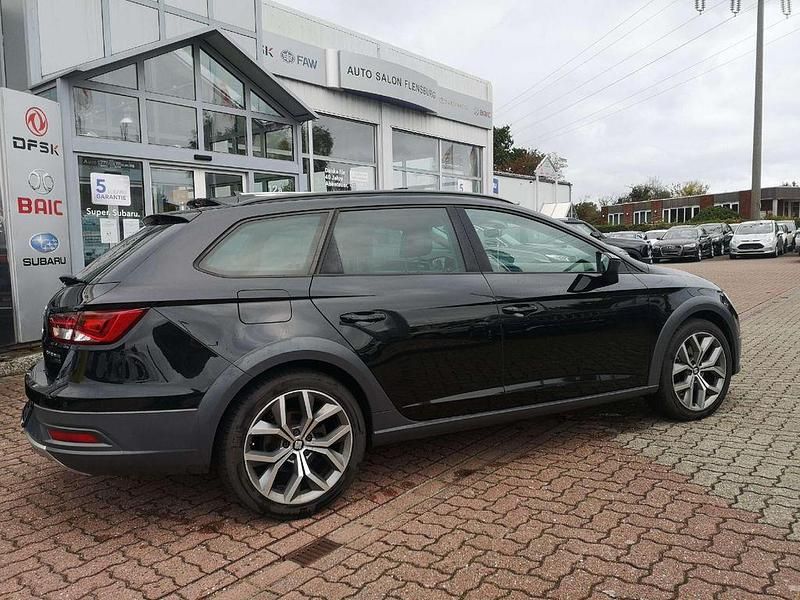 Gebraucht Seat Leon X-Perience 4Drive 184 PS (135 kW) 2017 Mitternachtsschwarz Kombi