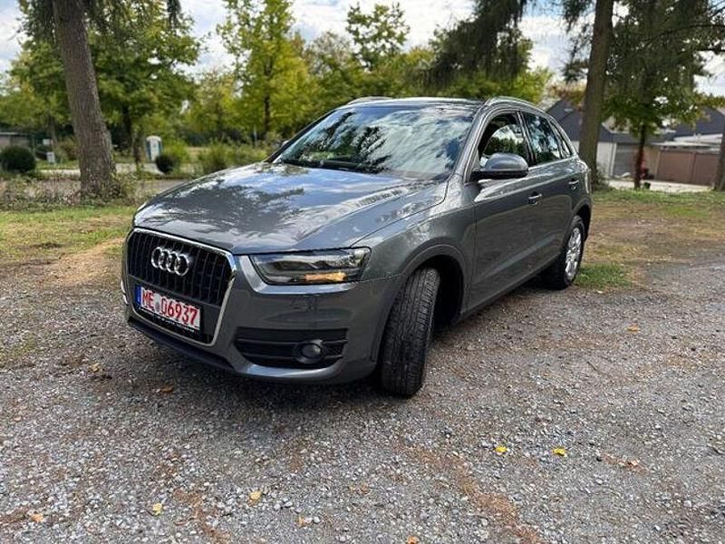 Grau Gebraucht 2014 Audi Q3 Comfort SUV | 14.000 € (Guter Preis) - Bild 1/4