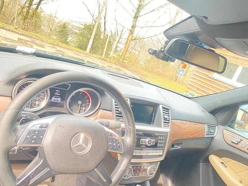 Gebraucht Mercedes GL350 258 PS (189 kW) 2015 Schwarz SUV