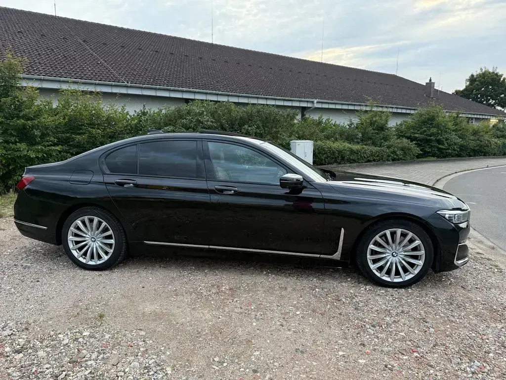Gebraucht BMW 730 286 PS (210 kW) 2020 Schwarz Limousine
