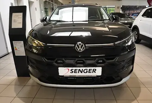 Neu VW T-Roc Life 150 PS (110 kW) 2026 Schwarz SUV