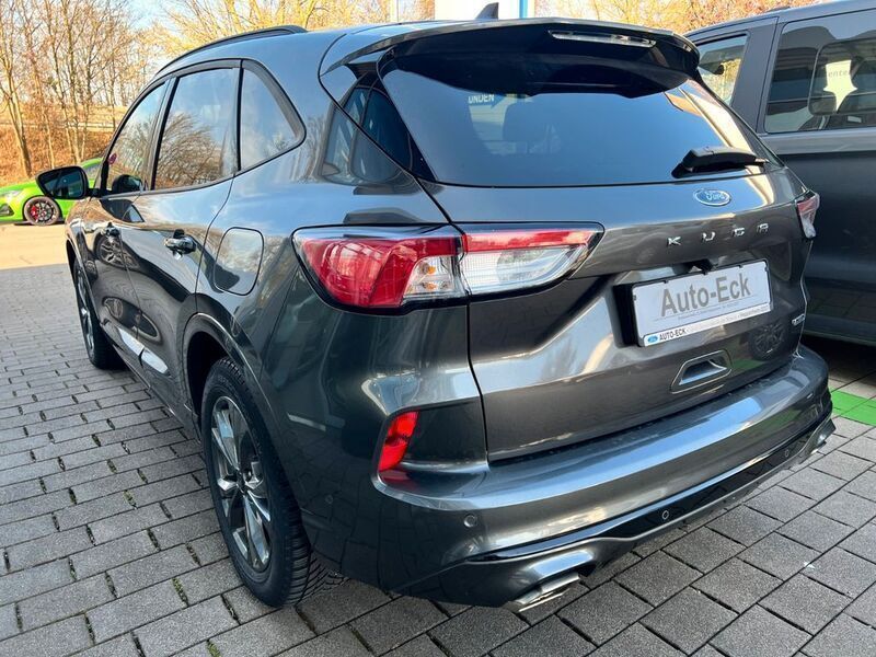 Gebraucht Ford Kuga ST-Line X 224 PS (164 kW) 2022 Grau SUV