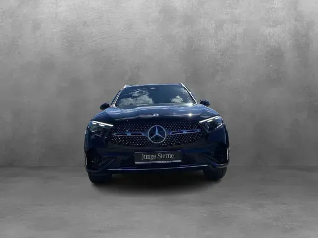 Gebraucht Mercedes GLC200 AMG line 204 PS (150 kW) 2025 Metalliclack obsidianschwarz SUV