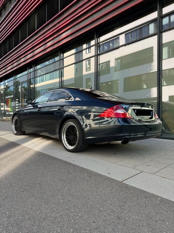 Schwarz Gebraucht 2006 Mercedes CLS350 Coupé | 4.000 € (Superpreis) - Bild 1/4