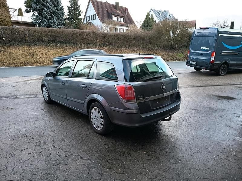 Gebraucht Opel Astra 105 PS (77 kW) 2006 Silber Kombi