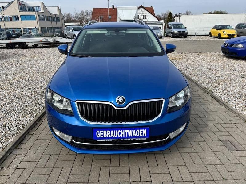 Gebraucht Skoda Octavia 140 PS (102 kW) 2015 Blau Kleinwagen