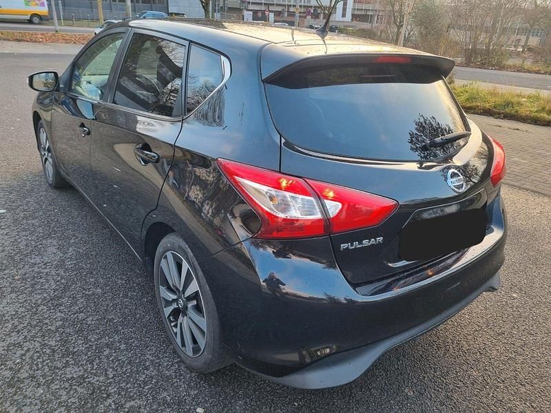 Gebraucht Nissan Pulsar 116 PS (85 kW) 2018 Schwarz Limousine