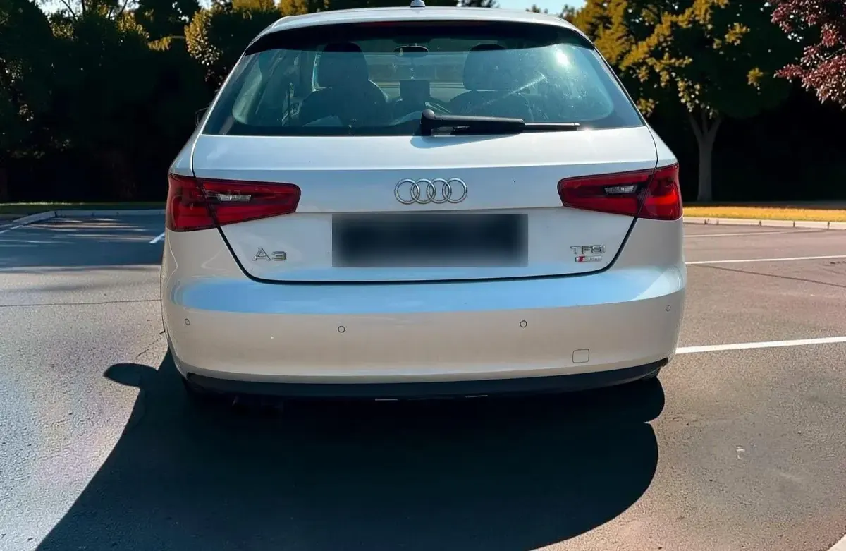 Gebraucht Audi A3 Sport 125 PS (91 kW) 2013 Silber Limousine