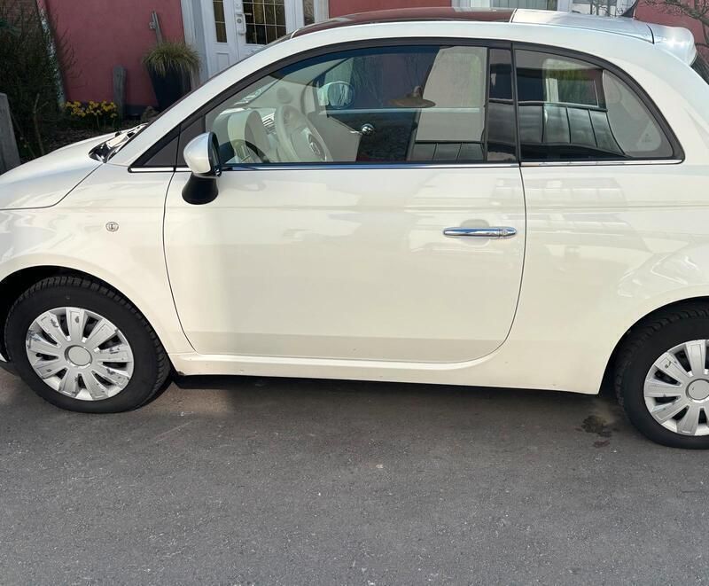 Weiß Gebraucht 2011 Fiat 500 Limousine | 2.800 € (Fairer Preis) - Bild 1/4