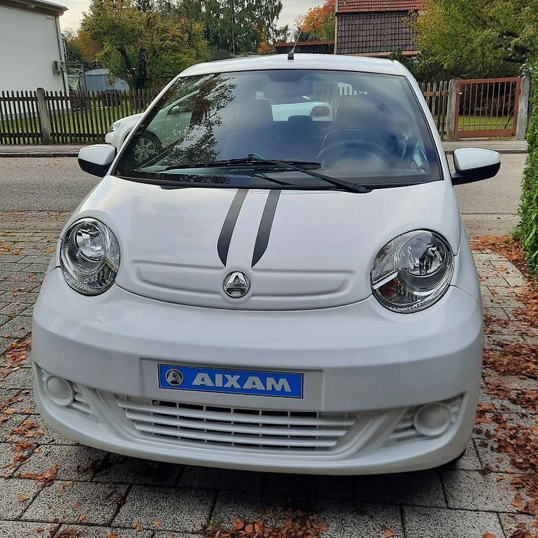 Weiß Gebraucht 2022 Aixam Minauto Kleinwagen | 9.900 € (Fairer Preis) - Bild 1/4