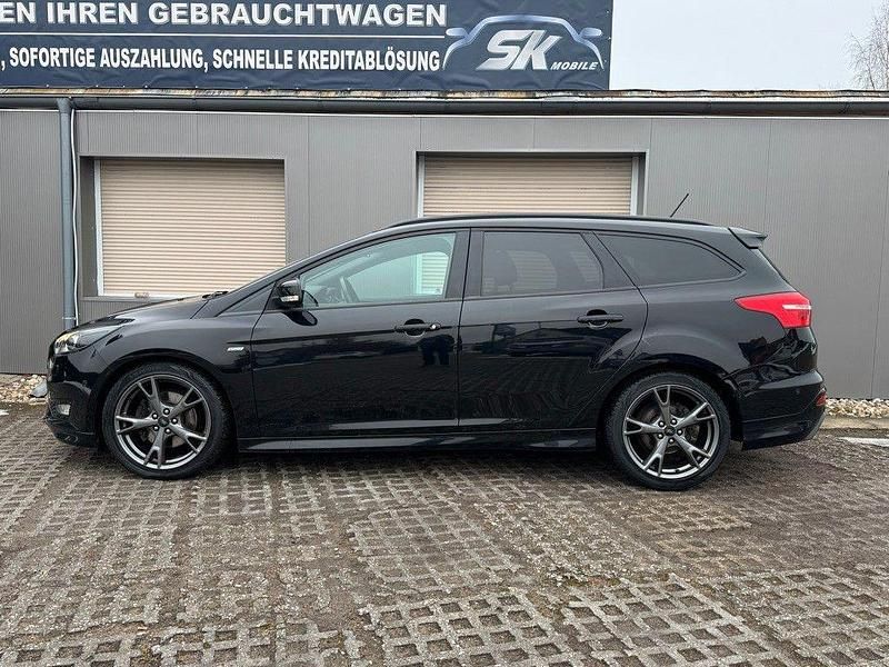 Gebraucht Ford Focus ST-Line 150 PS (110 kW) 2017 Schwarz Limousine