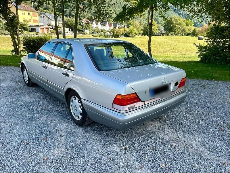 Gebraucht Mercedes S320 231 PS (169 kW) 1994 Silber Limousine